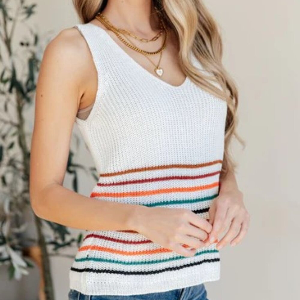 🔥 $15 SALE Boutique White V-Neck Sweater Tank Multicolor Stripe size Medium